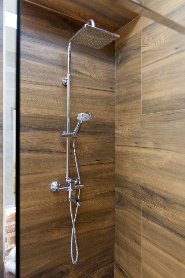 Leogrand Loft Apartments On Lychakivska 4 Lviv Exterior photo
